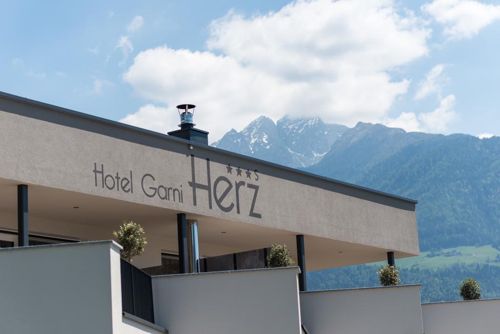 Hotel Garni Herz Tirolo Zewnętrze zdjęcie